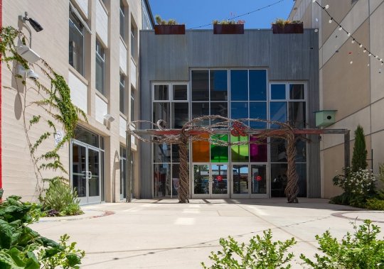 Abbott Square Market